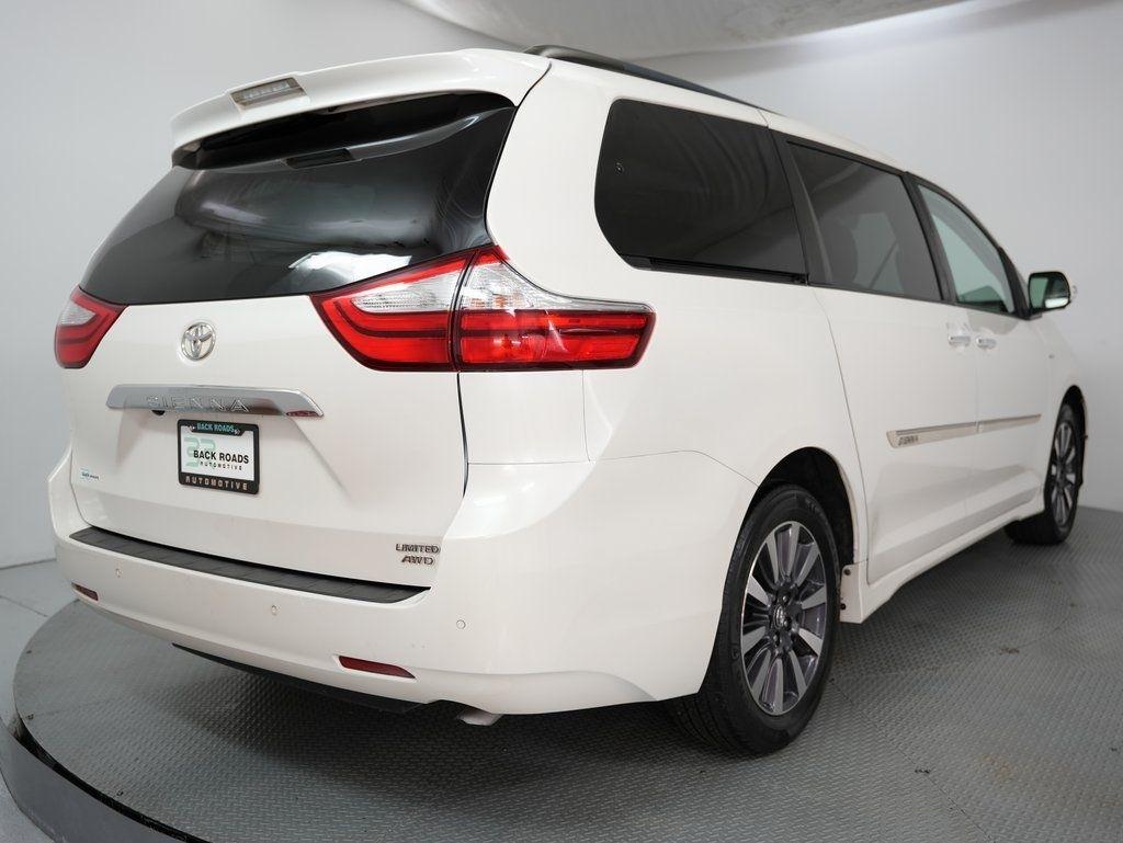 Toyota Sienna Limited Premium AWD 7-Passenger (Natl) 2019