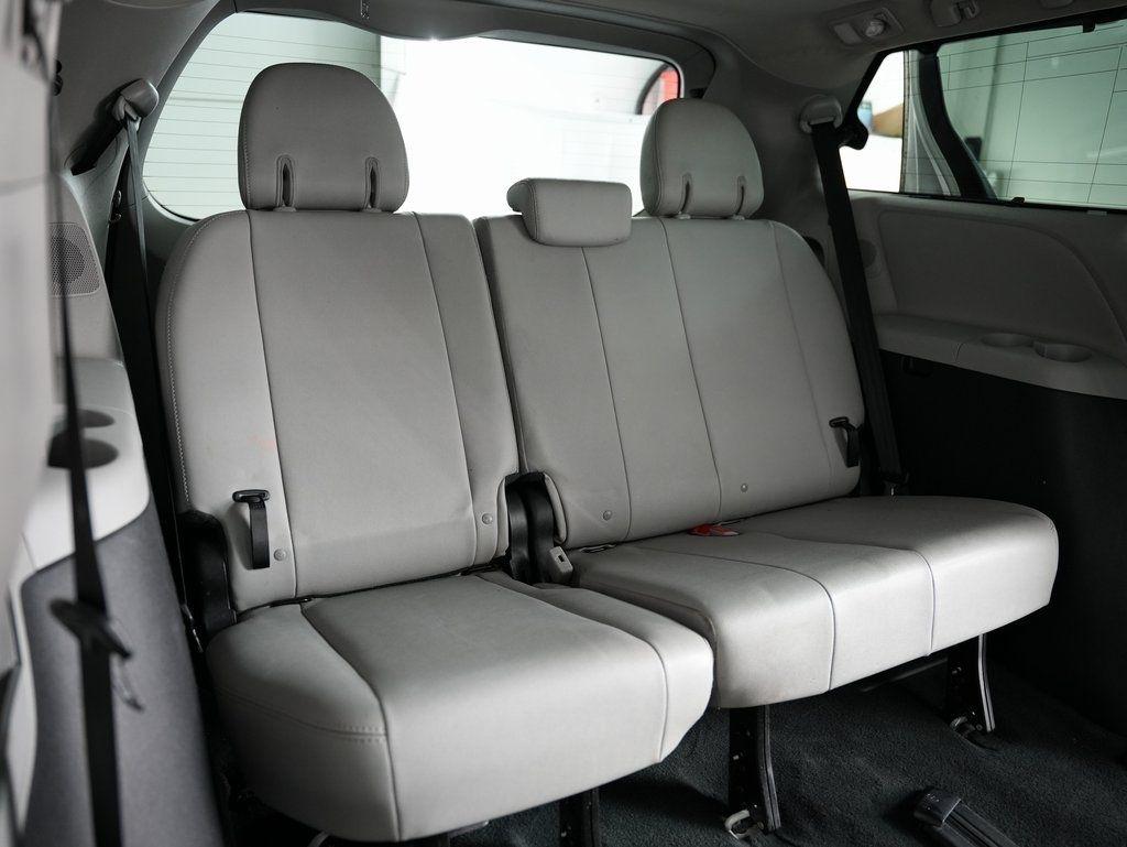 Toyota Sienna Limited Premium AWD 7-Passenger (Natl) 2019