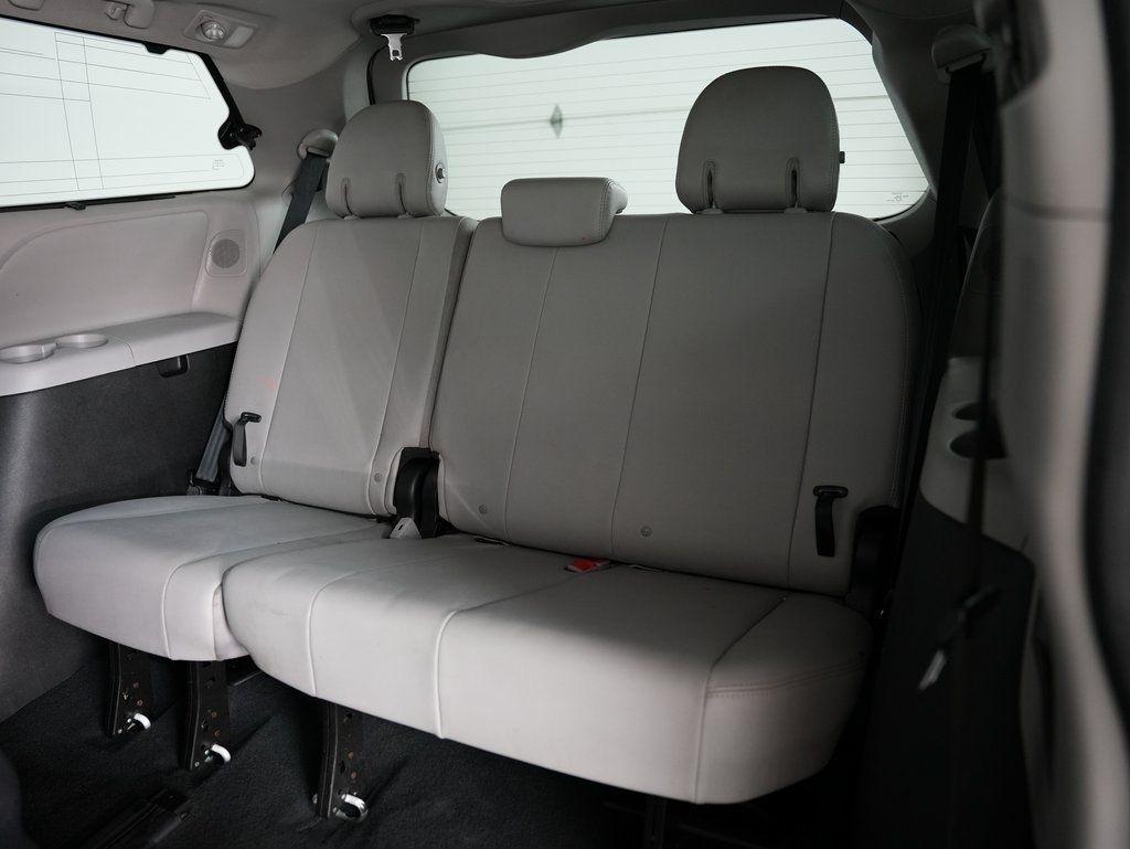 Toyota Sienna Limited Premium AWD 7-Passenger (Natl) 2019