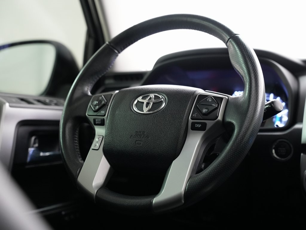 Toyota 4Runner TRD Off Road Premium 4WD (Natl) 2017