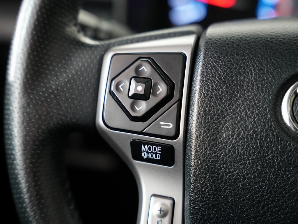 Toyota 4Runner TRD Off Road Premium 4WD (Natl) 2017