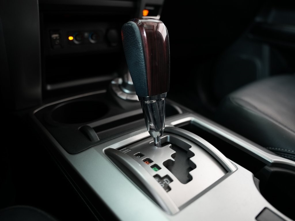 Toyota 4Runner TRD Off Road Premium 4WD (Natl) 2017