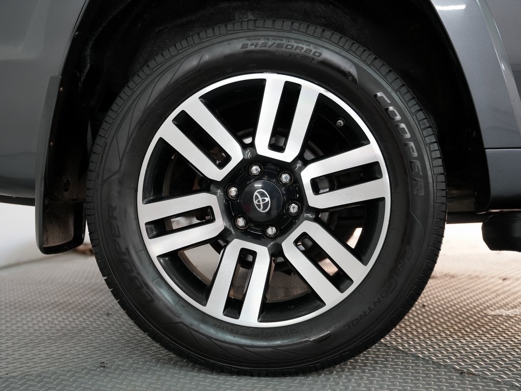 Toyota 4Runner TRD Off Road Premium 4WD (Natl) 2017