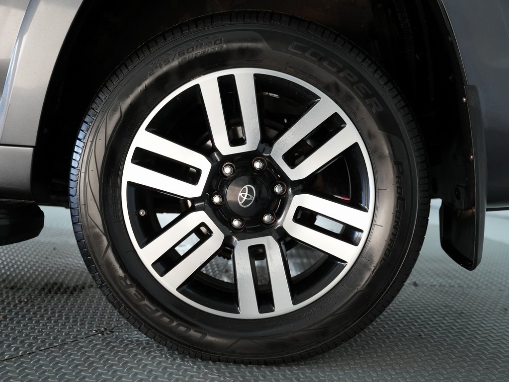 Toyota 4Runner TRD Off Road Premium 4WD (Natl) 2017