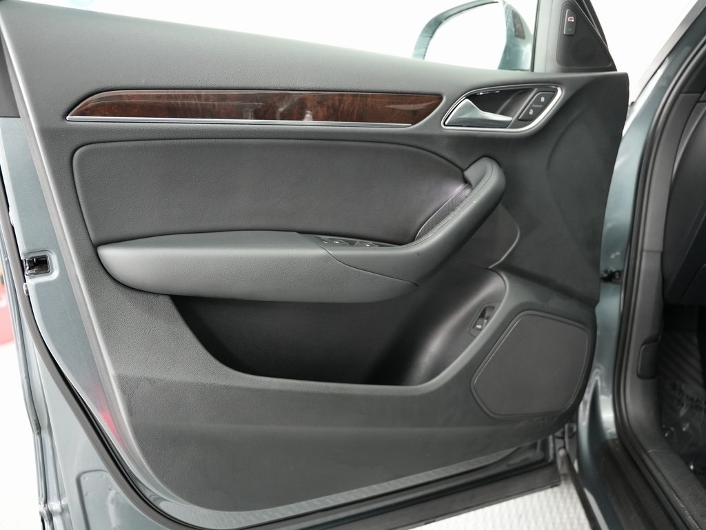 Audi Q3 quattro 4dr Premium Plus 2016