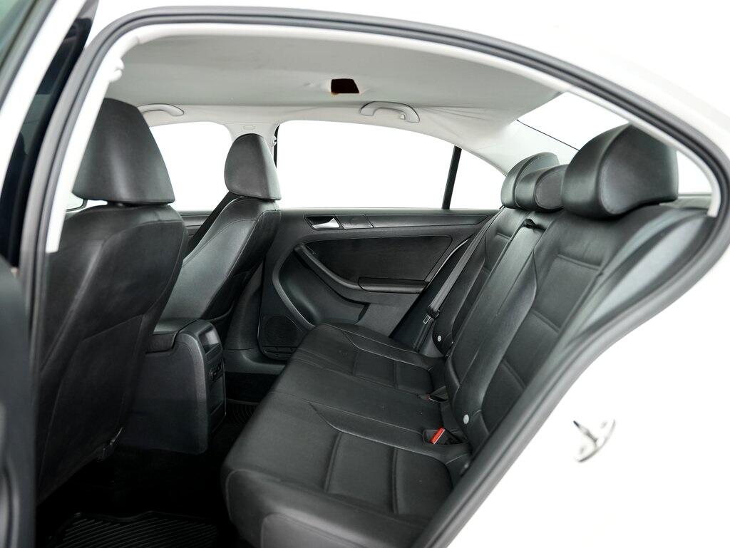 Volkswagen Jetta Sedan 4dr Auto SE PZEV 2012