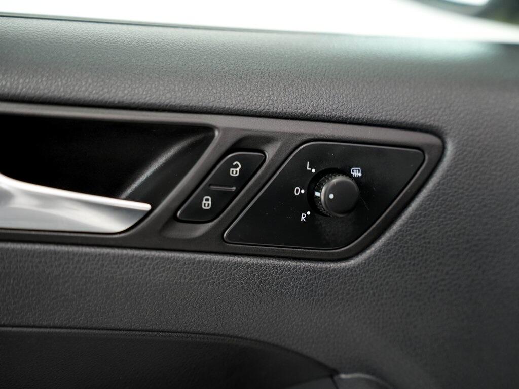 Volkswagen Jetta Sedan 4dr Auto SE PZEV 2012