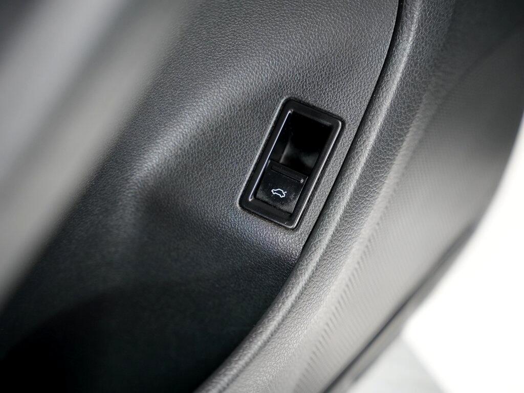 Volkswagen Jetta Sedan 4dr Auto SE PZEV 2012