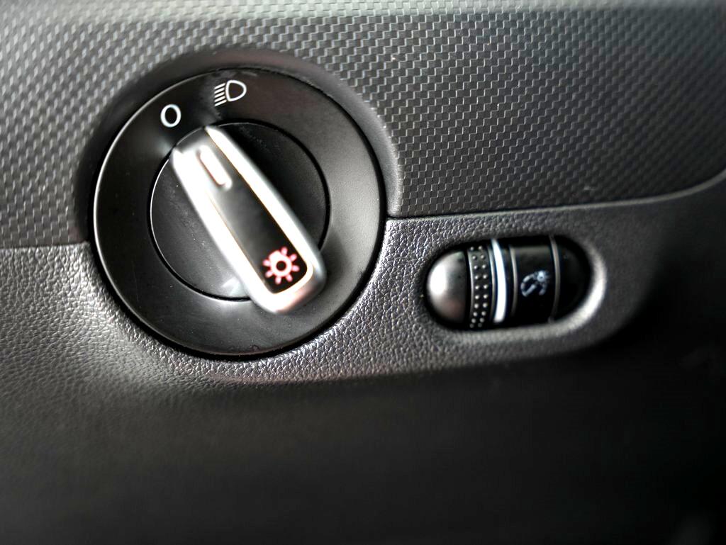 Volkswagen Jetta Sedan 4dr Auto SE PZEV 2012