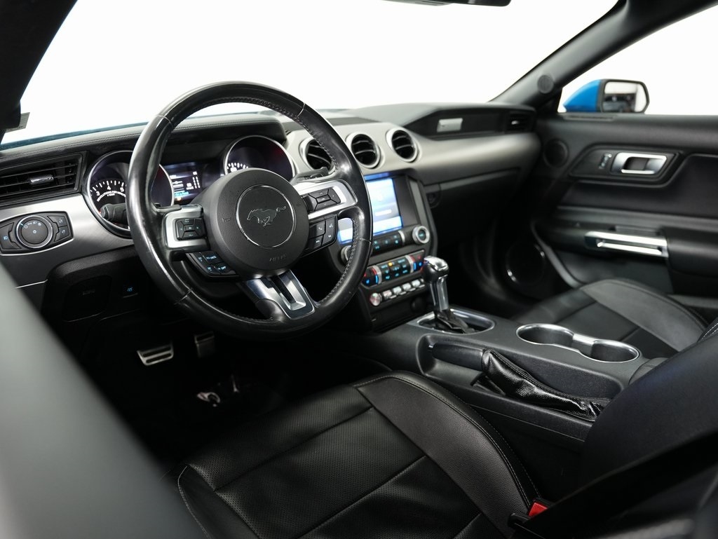 Ford Mustang EcoBoost Convertible 2021