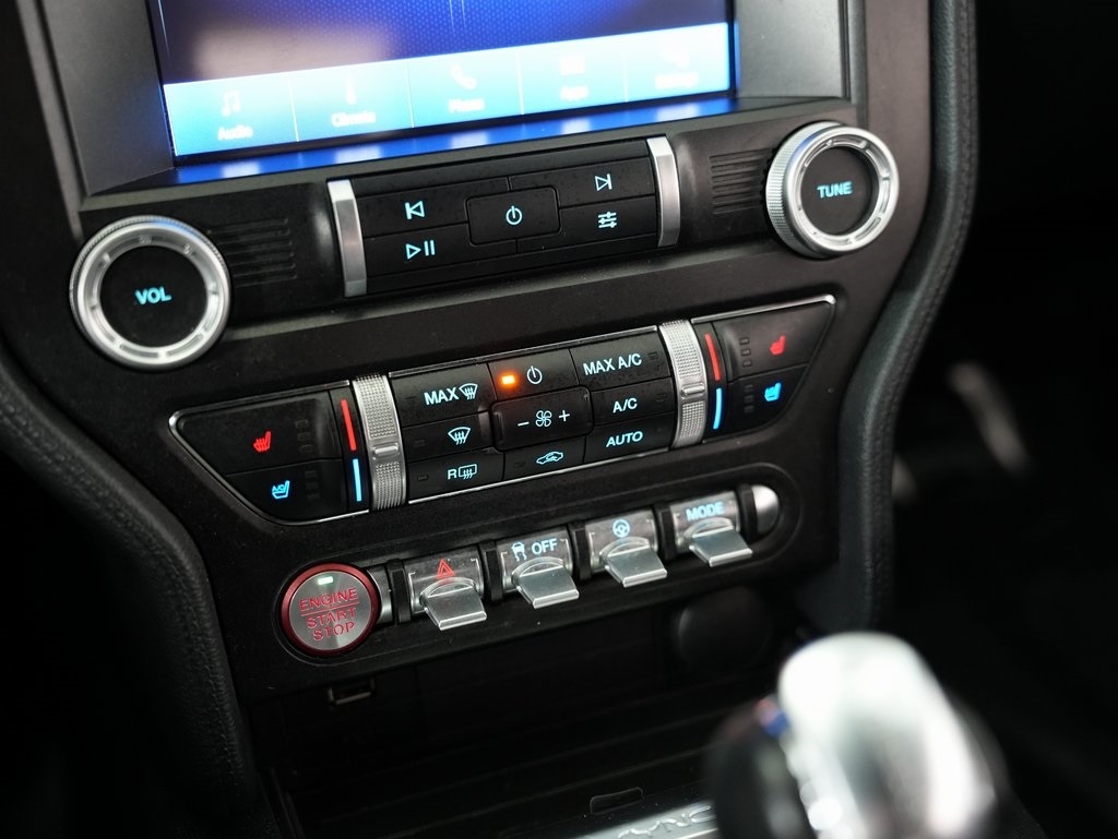 Ford Mustang EcoBoost Convertible 2021