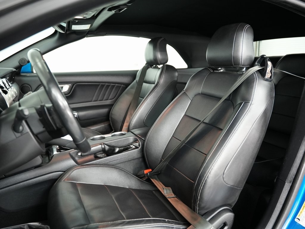 Ford Mustang EcoBoost Convertible 2021