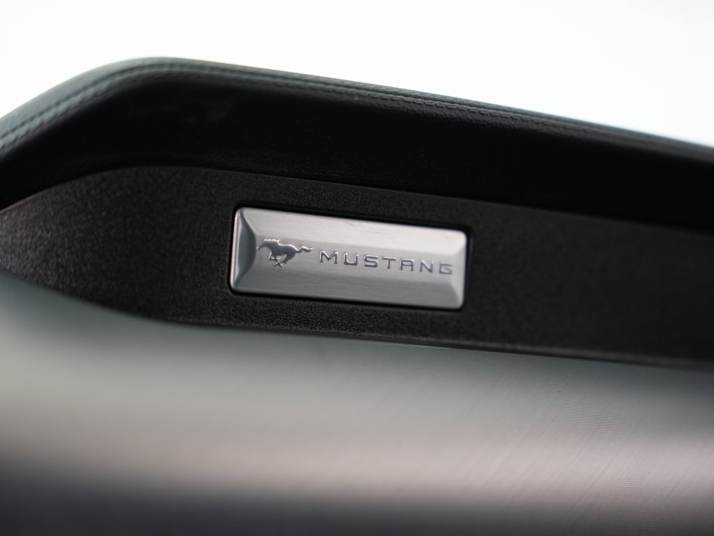 Ford Mustang EcoBoost Convertible 2021