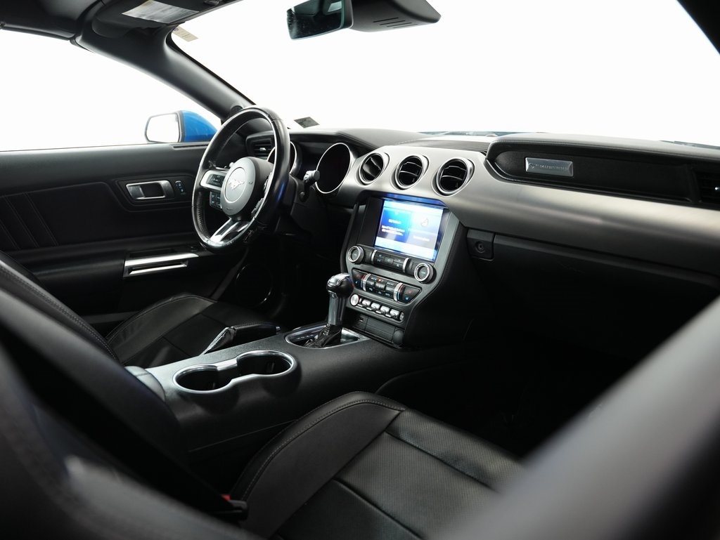 Ford Mustang EcoBoost Convertible 2021