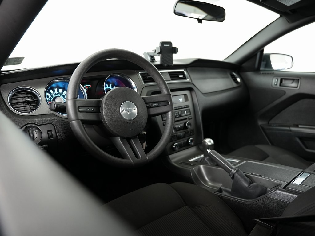 Ford Mustang 2dr Cpe V6 2012