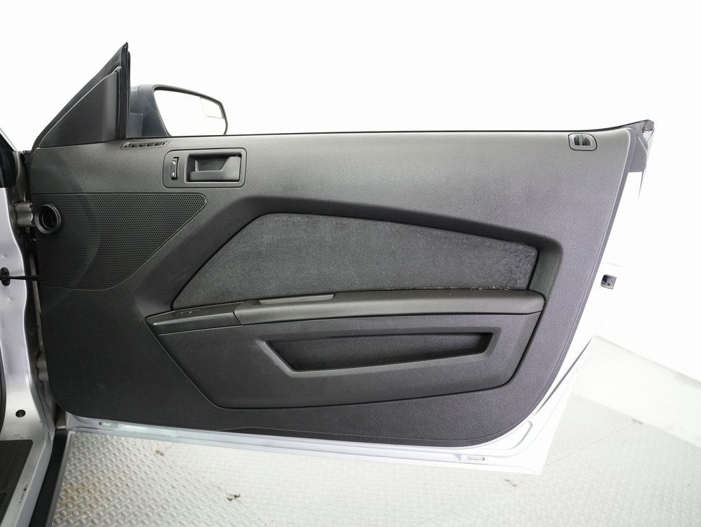 Ford Mustang 2dr Cpe V6 2012