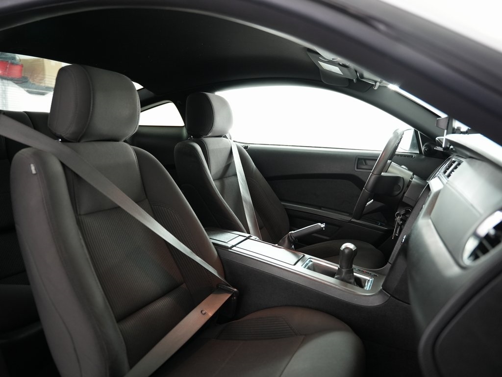 Ford Mustang 2dr Cpe V6 2012