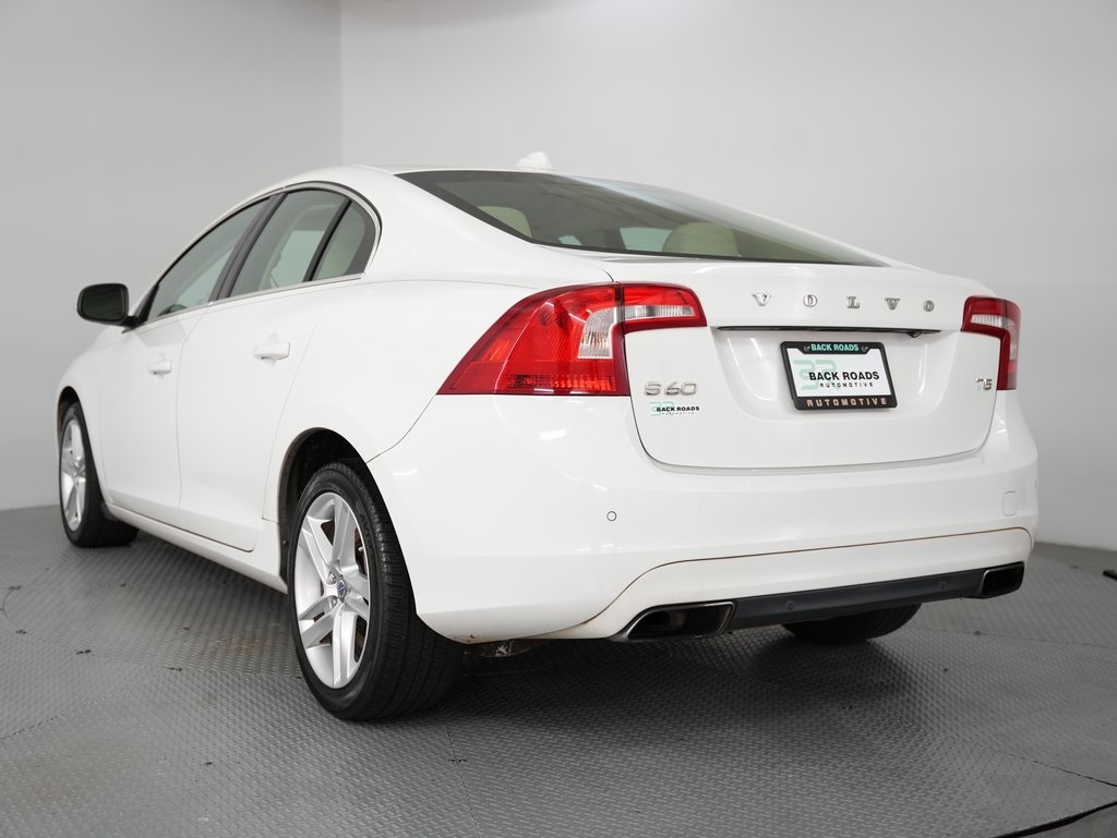 Volvo S60 2015.5 4dr Sdn T5 Drive-E Platinum FWD 2015