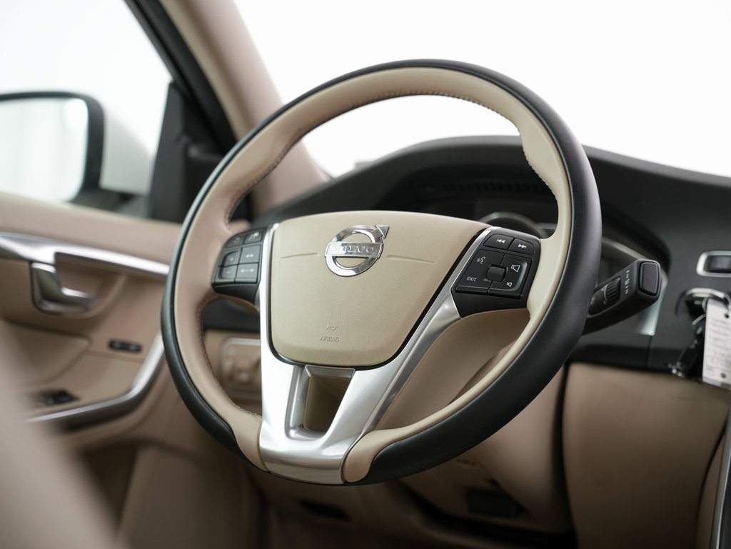 Volvo S60 2015.5 4dr Sdn T5 Drive-E Platinum FWD 2015