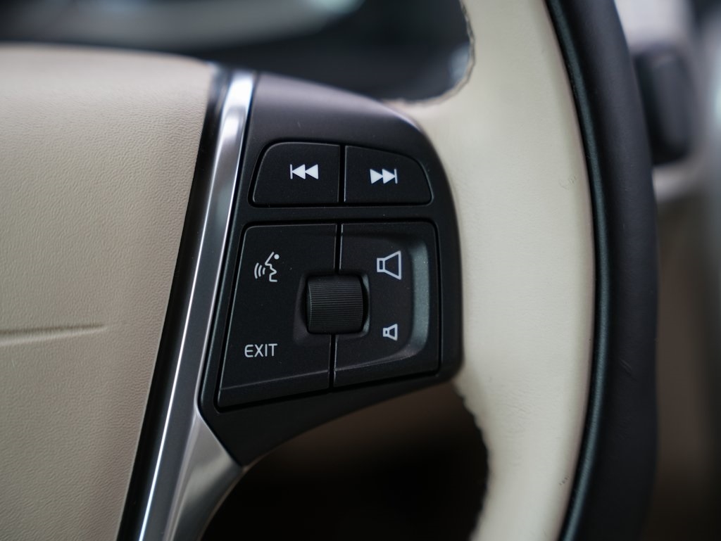 Volvo S60 2015.5 4dr Sdn T5 Drive-E Platinum FWD 2015