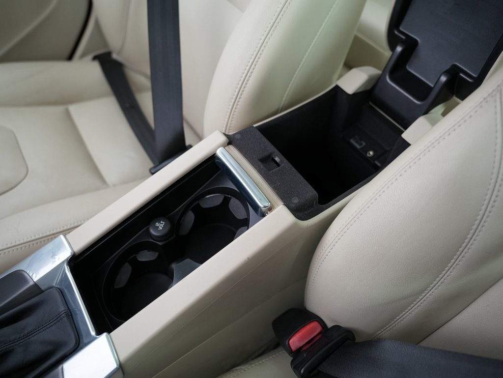 Volvo S60 2015.5 4dr Sdn T5 Drive-E Platinum FWD 2015