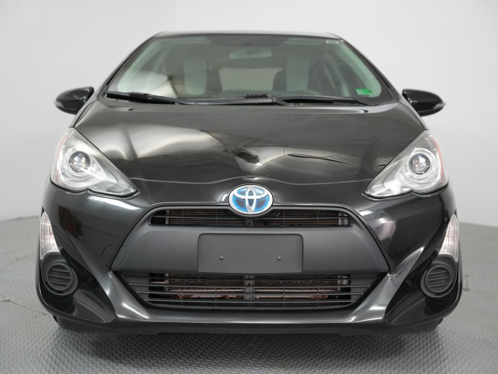 Toyota Prius c 5dr HB Three (Natl) 2015