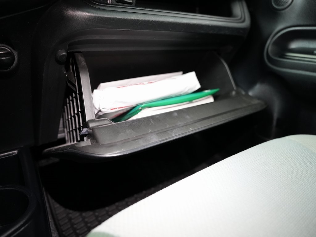 Toyota Prius c 5dr HB Three (Natl) 2015