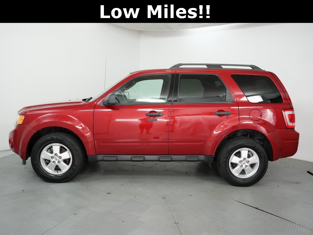 Ford Escape FWD 4dr XLT 2010