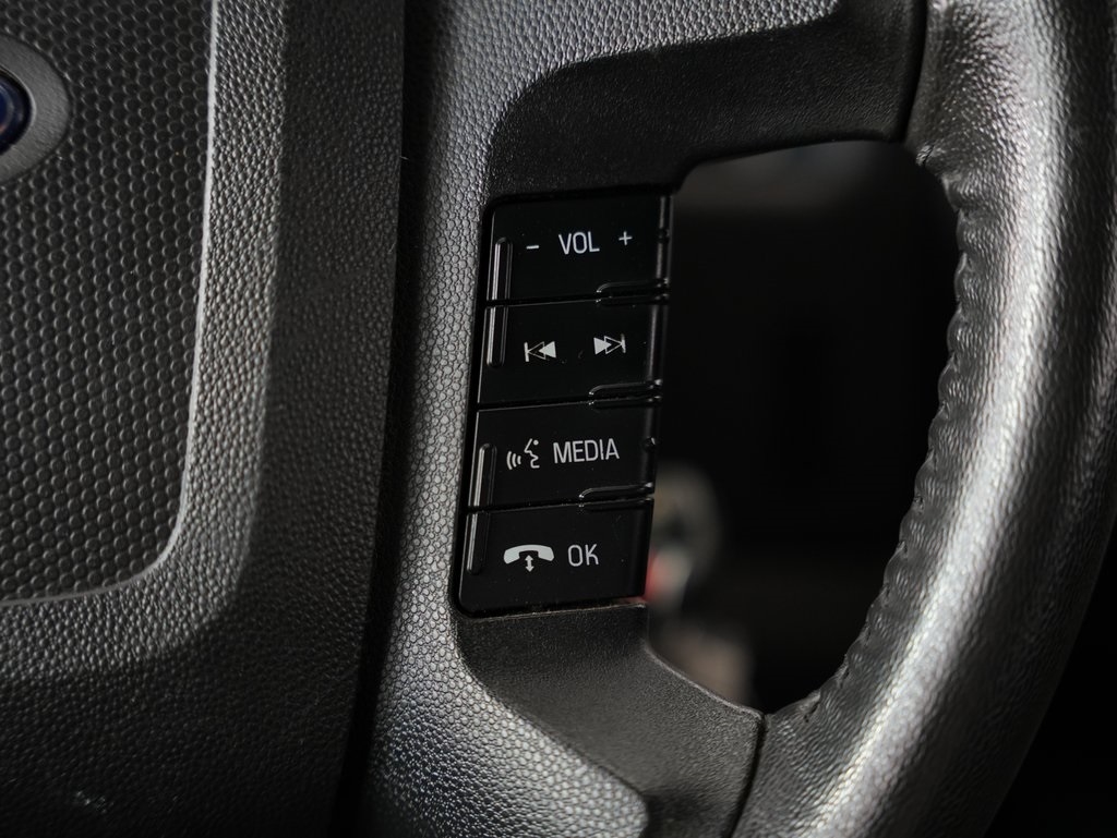 Ford Escape FWD 4dr XLT 2010