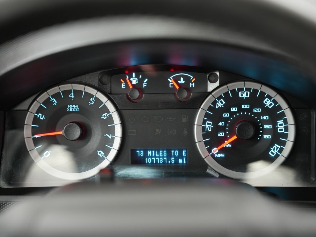 Ford Escape FWD 4dr XLT 2010