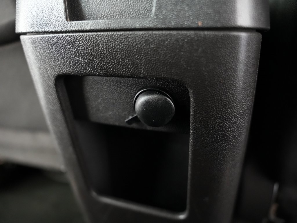 Ford Escape FWD 4dr XLT 2010