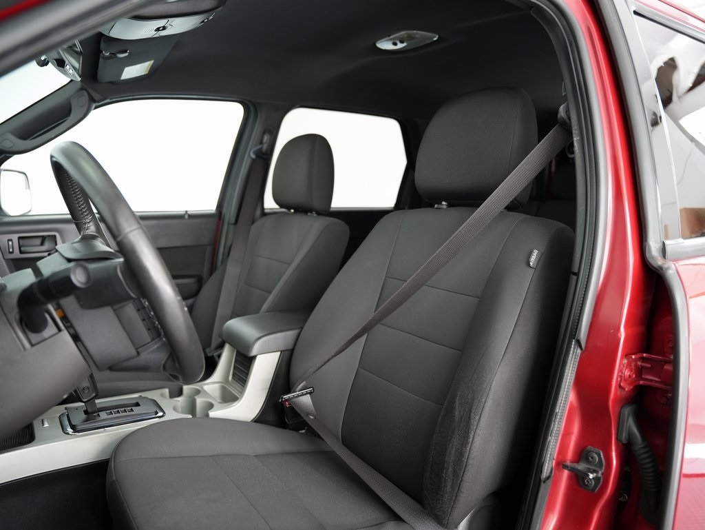 Ford Escape FWD 4dr XLT 2010