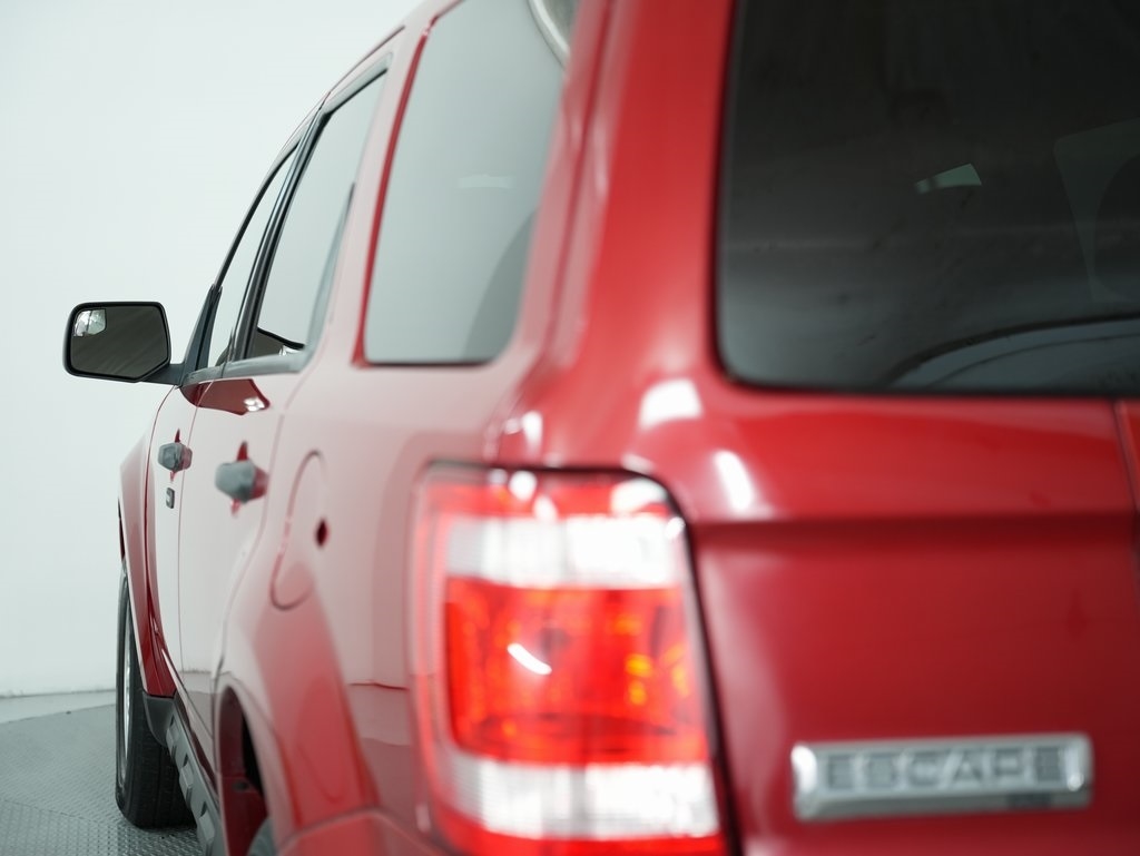 Ford Escape FWD 4dr XLT 2010