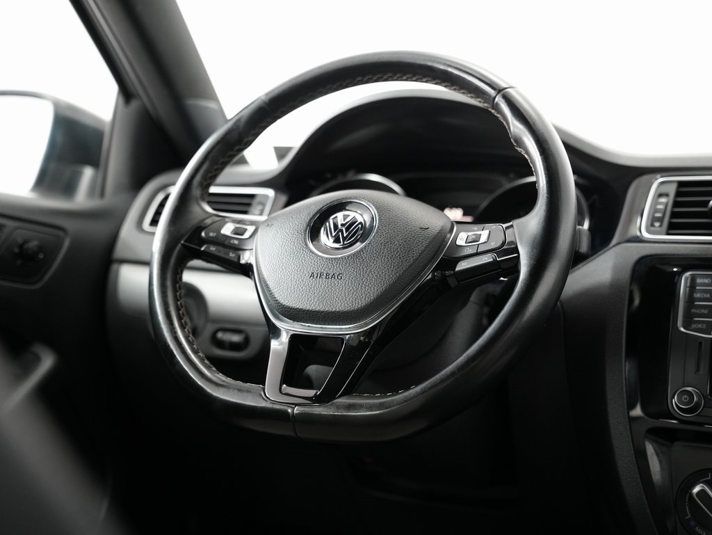 Volkswagen Jetta Sedan 4dr Man 1.8T Sport PZEV 2016