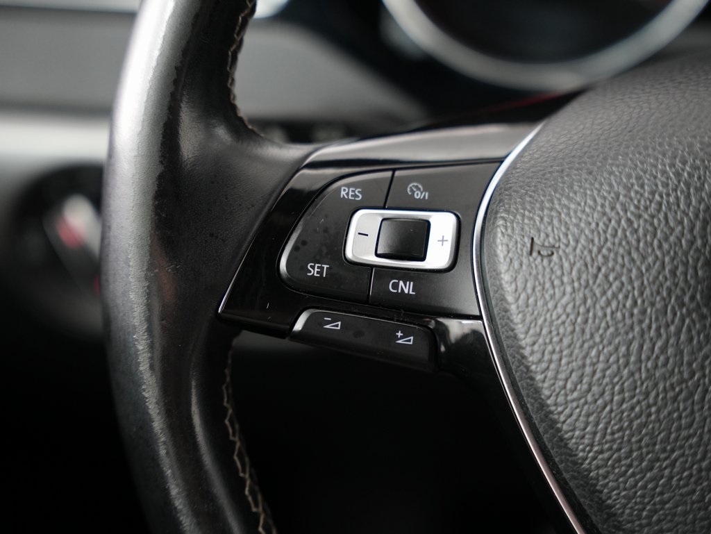 Volkswagen Jetta Sedan 4dr Man 1.8T Sport PZEV 2016