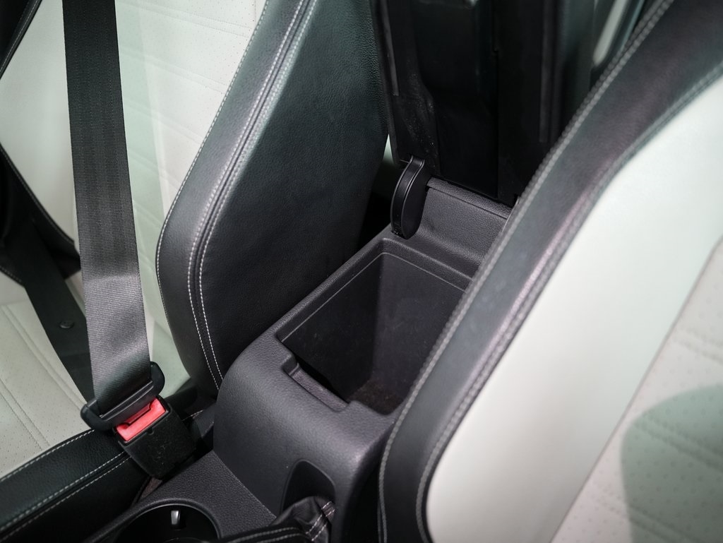 Volkswagen Jetta Sedan 4dr Man 1.8T Sport PZEV 2016