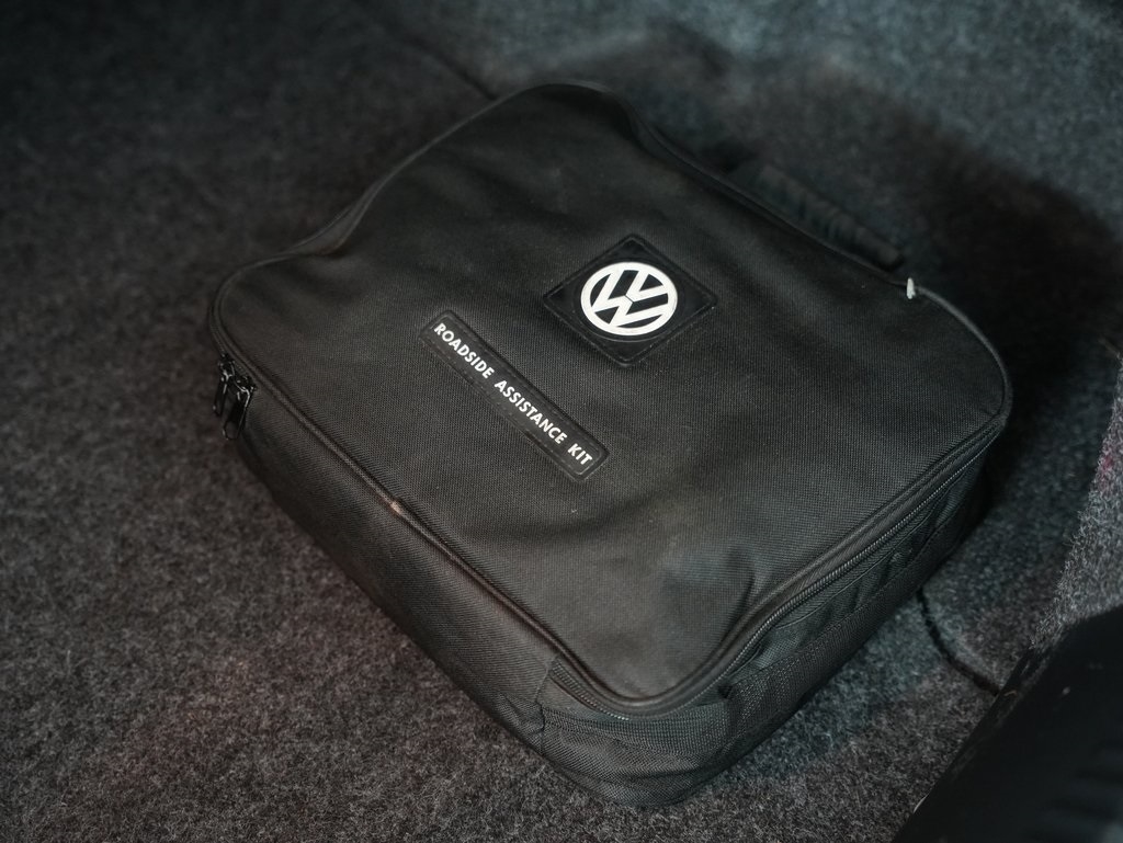 Volkswagen Jetta Sedan 4dr Man 1.8T Sport PZEV 2016