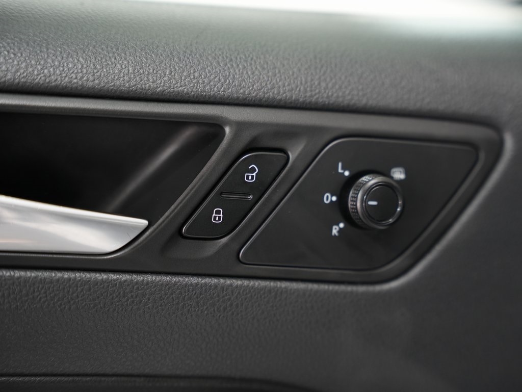 Volkswagen Jetta Sedan 4dr Man 1.8T Sport PZEV 2016