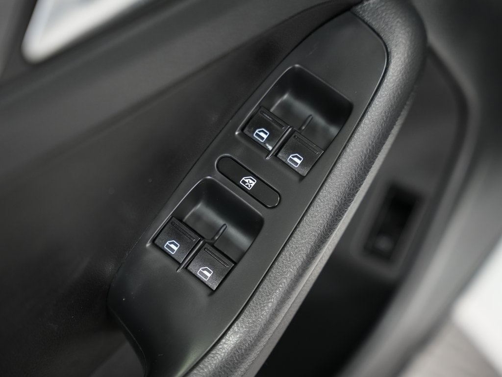 Volkswagen Jetta Sedan 4dr Man 1.8T Sport PZEV 2016