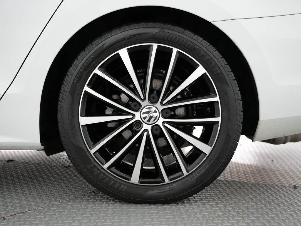 Volkswagen Jetta Sedan 4dr Man 1.8T Sport PZEV 2016