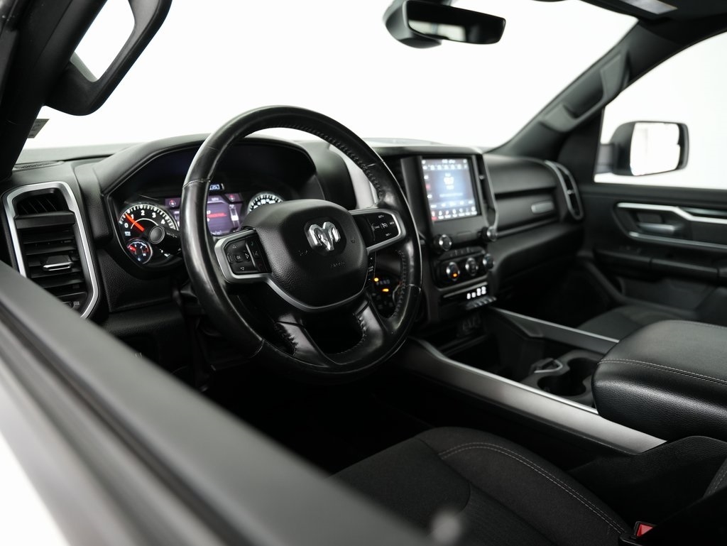 RAM 1500 Big Horn 4x4 Crew Cab 5'7" Box 2021