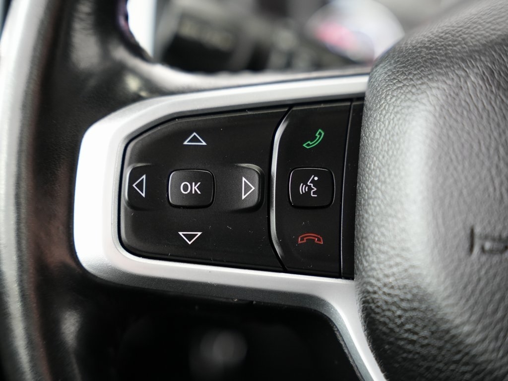 RAM 1500 Big Horn 4x4 Crew Cab 5'7" Box 2021