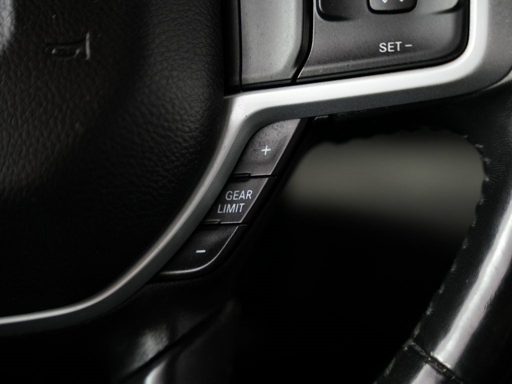 RAM 1500 Big Horn 4x4 Crew Cab 5'7" Box 2021