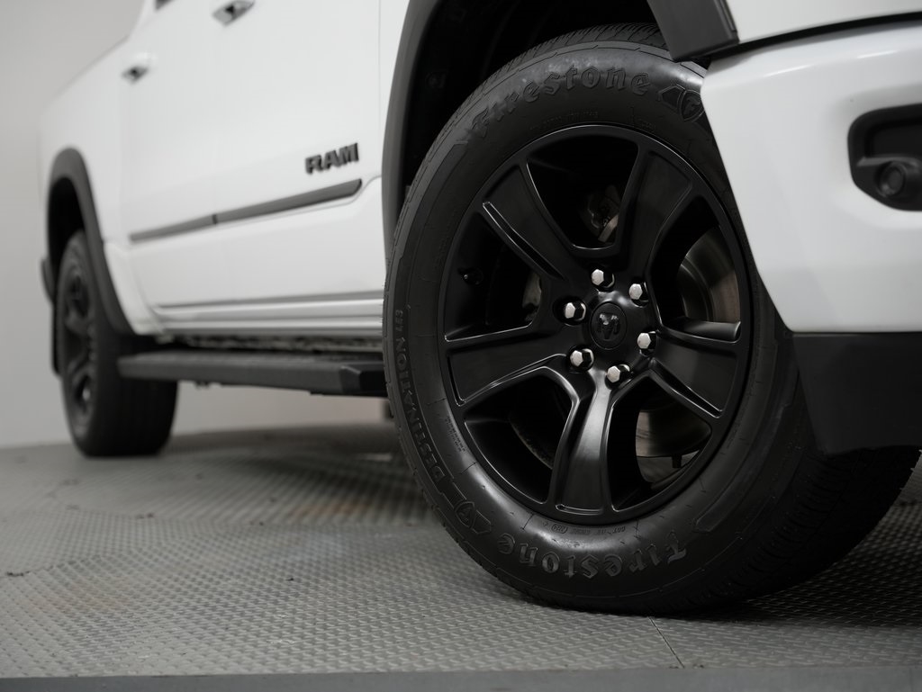 RAM 1500 Big Horn 4x4 Crew Cab 5'7" Box 2021