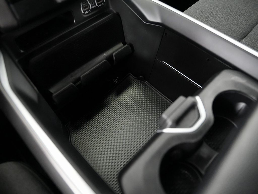 RAM 1500 Big Horn 4x4 Crew Cab 5'7" Box 2021