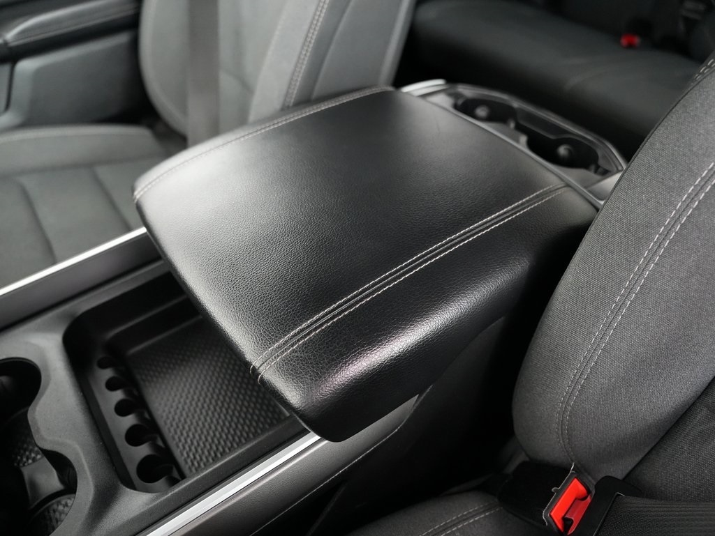 RAM 1500 Big Horn 4x4 Crew Cab 5'7" Box 2021