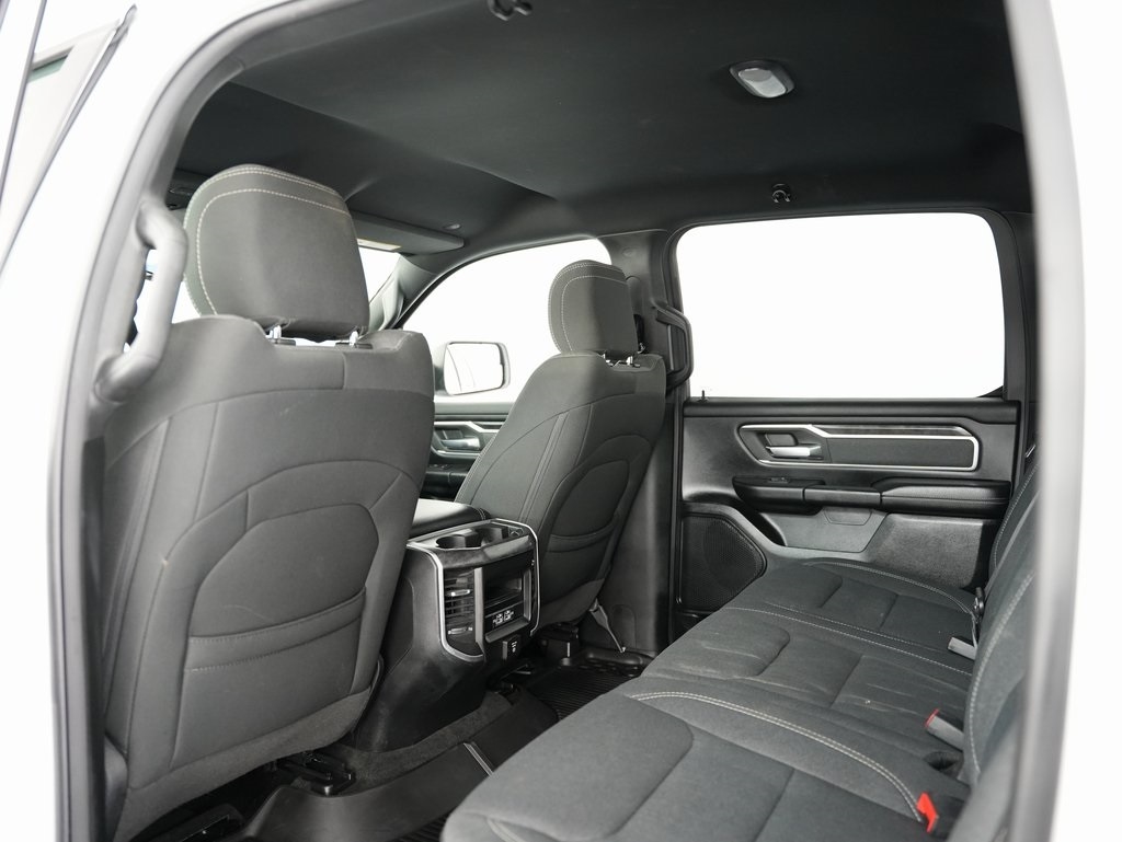 RAM 1500 Big Horn 4x4 Crew Cab 5'7" Box 2021