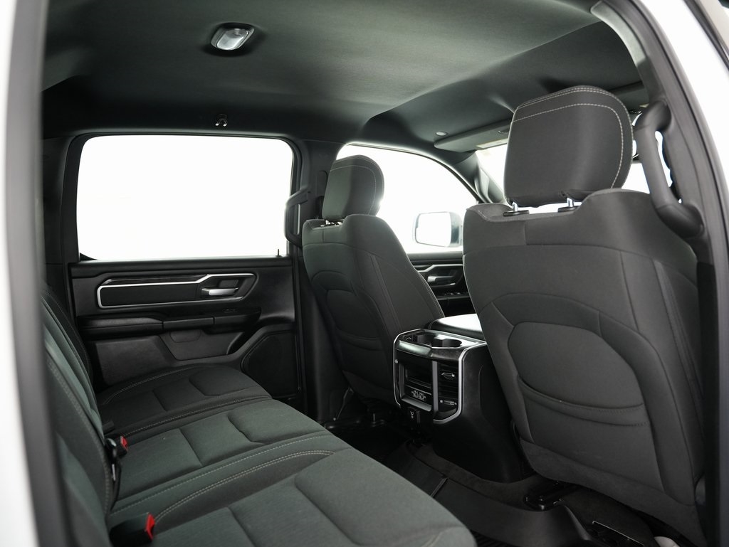 RAM 1500 Big Horn 4x4 Crew Cab 5'7" Box 2021