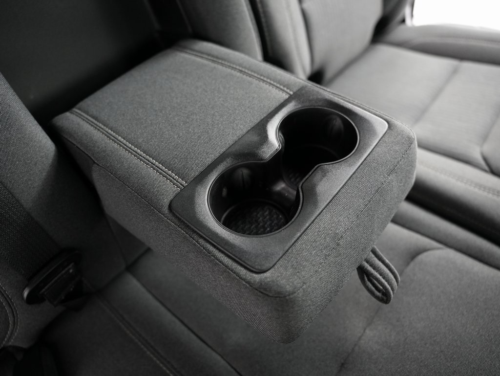 RAM 1500 Big Horn 4x4 Crew Cab 5'7" Box 2021