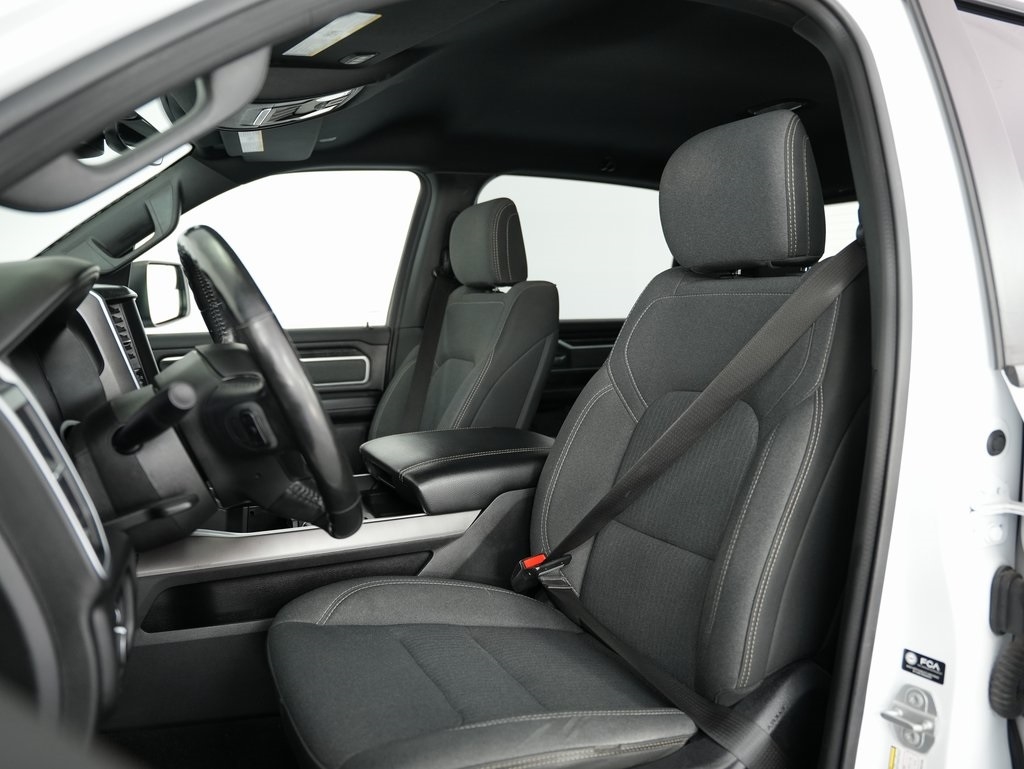 RAM 1500 Big Horn 4x4 Crew Cab 5'7" Box 2021